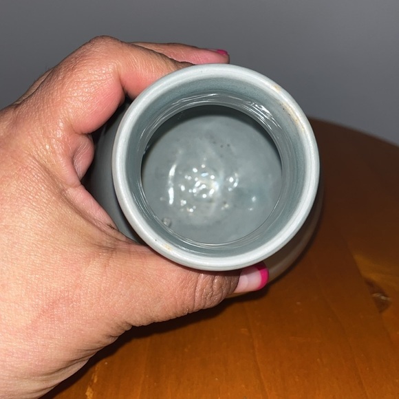 Studio Pottery handmade blue pottery vase. - Picture 3 of 4